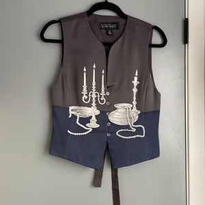 Printed sleeveless top/vest, size 4P